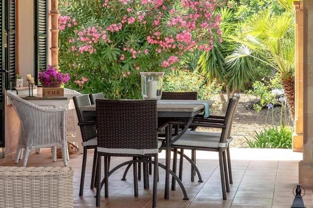 Villa In Alcudia With Passion And Care In Every Detail By Renthousing Hiszpania