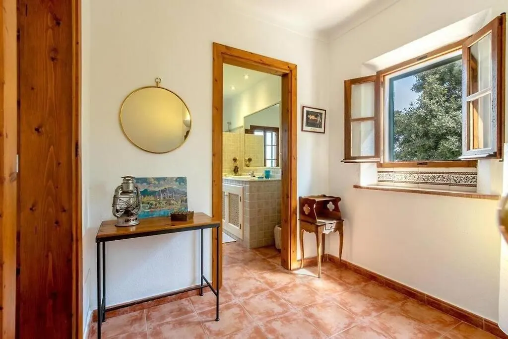 Villa In Alcudia With Passion And Care In Every Detail By Renthousing  Alcudia (Mallorca)